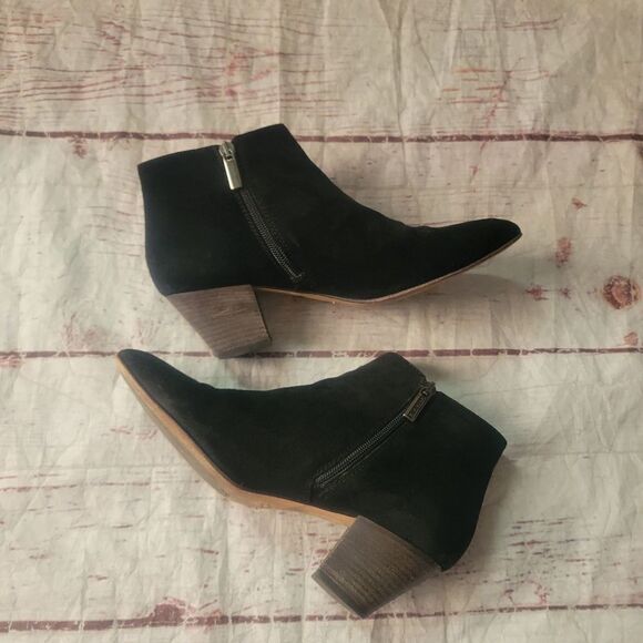 Aquatalia Suede Ankle Booties Size 9.5 - Picture 2 of 5